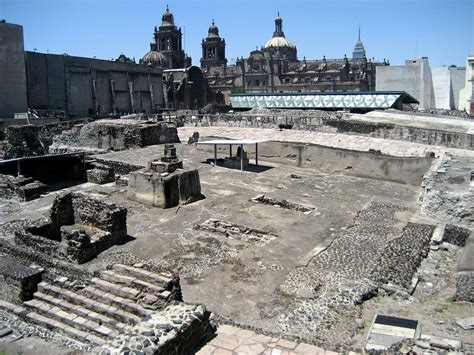 tenochtitlan ruins.